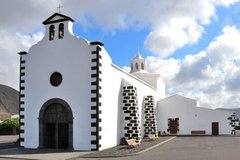 Los Dolores Mancha Blanca Lanzarote