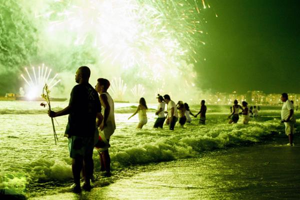 people-copacabana-beach-rio-25.jpg